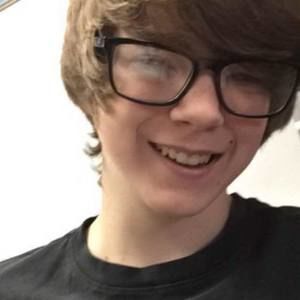 Meet your Posher, Adam